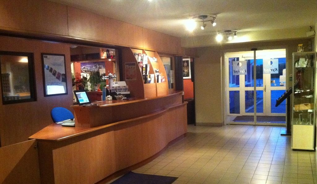 Kyriad Bourges Sud Интериор снимка